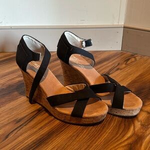 Toms Strappy Wedge Black Canvas Cork Womens Shoes 8.5